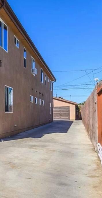 Big & Cozy Duplex Apartment Los Angeles