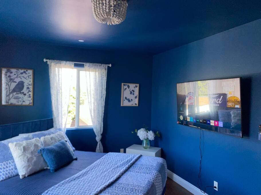 Big & Cozy Duplex Apartment *