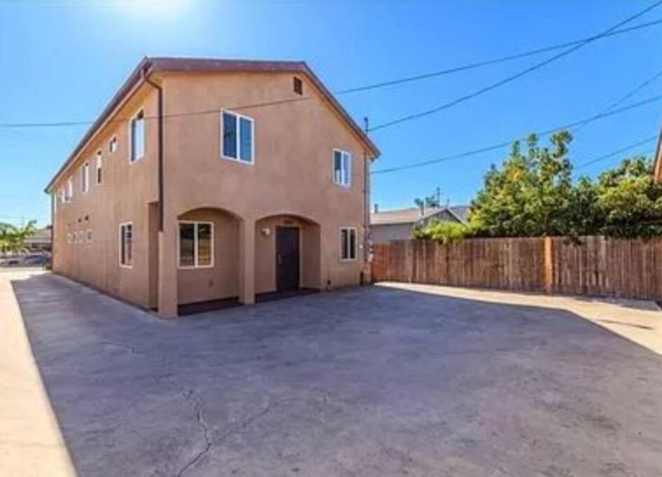 Big & Cozy Duplex *
