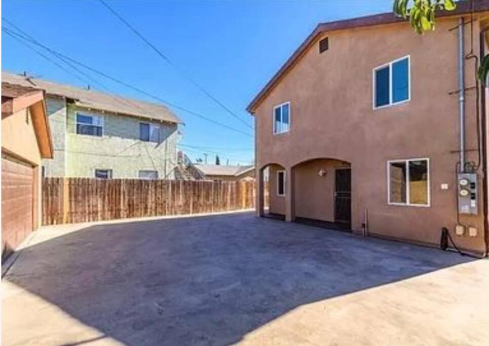 Big & Cozy Duplex *